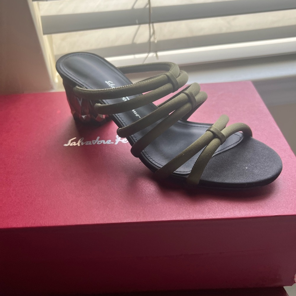 SALVATORE FERRAGAMO NEVER WORN MIRRORED HEEL SLIP ON SANDAL